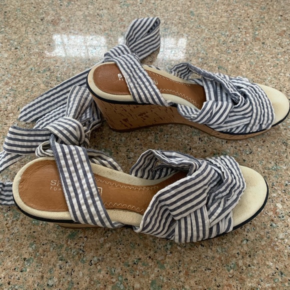 Sperry Top-Sider Striped Seersucker Cork Wedges - Picture 5 of 8